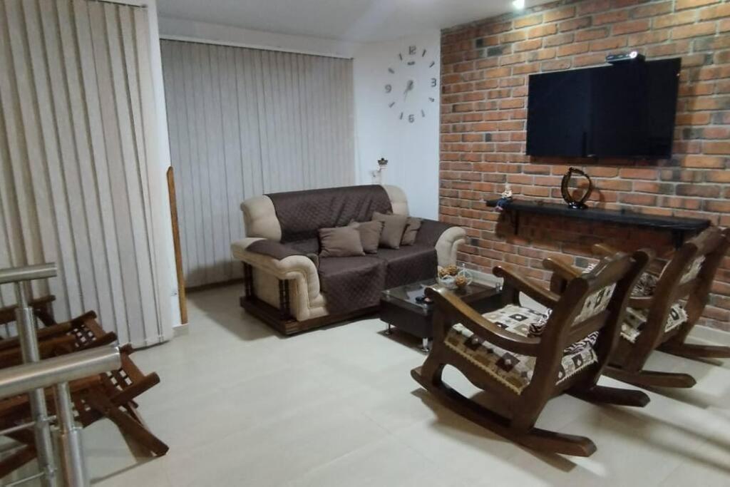 casa familiar - Housity