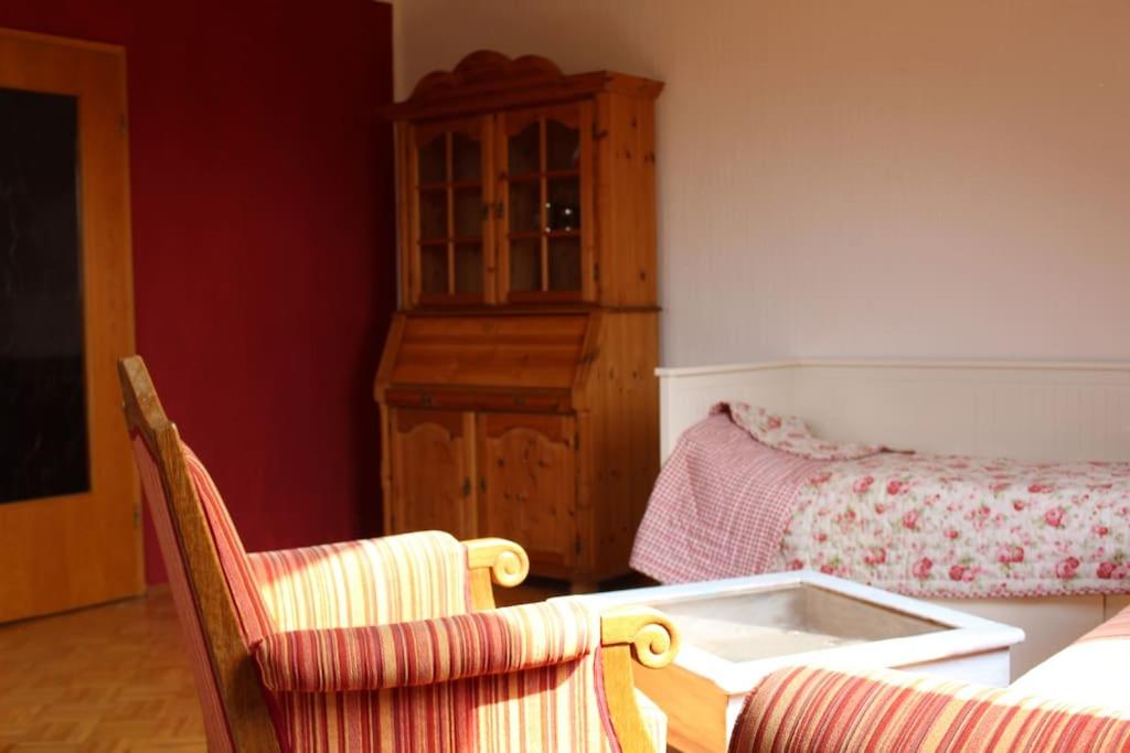 Ferienwohnung/Monteurwohnung„Ferien wie bei Omma“ - Housity