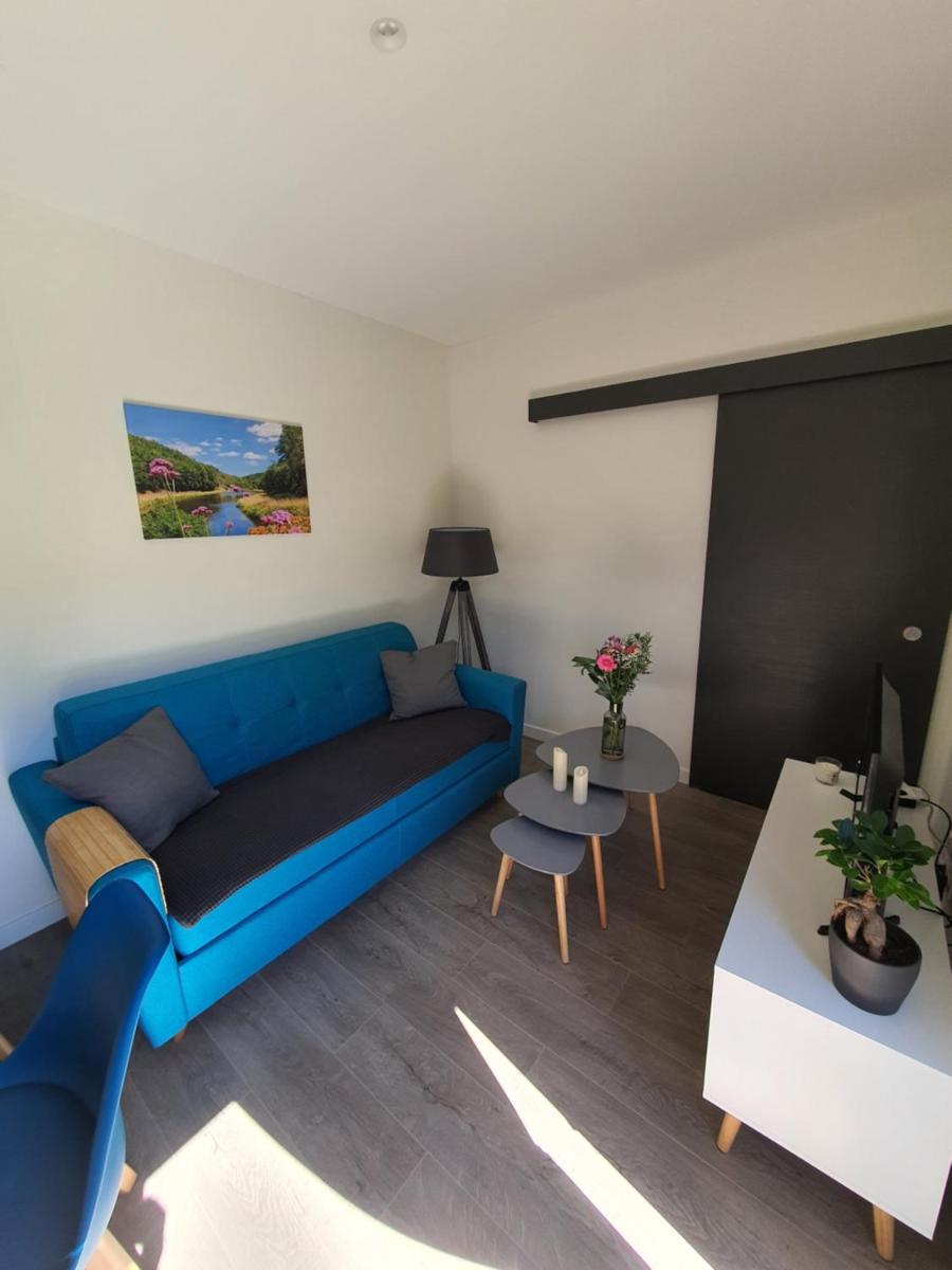 Gîte 16 écluses canal du Nivernais - Housity