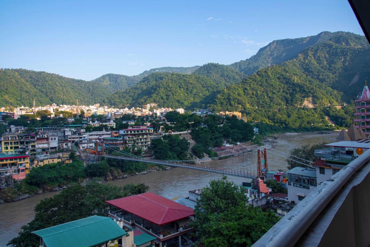 Madpackers Rishikesh Laxman Jhula - Hizvo