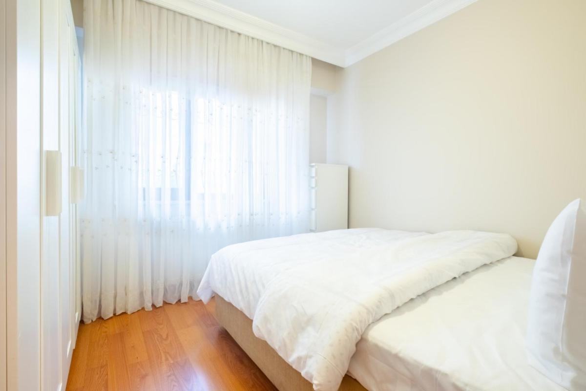 Peaceful Flat in the Heart of Atasehir - Housity