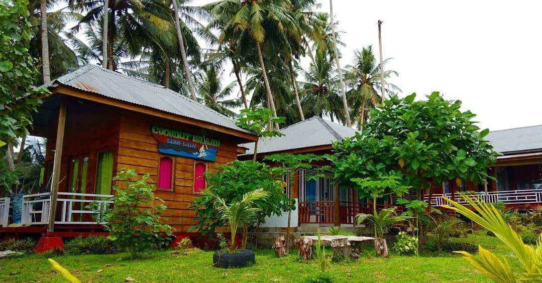 Suitetrails - Coconut Island Surf Stay Simeulue