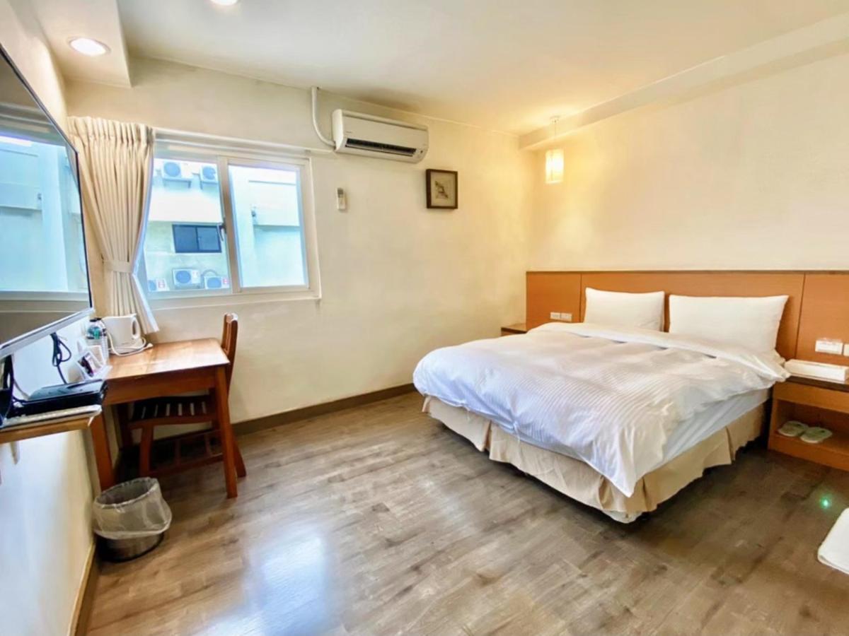 Royal Business Hotel (Self Check-in) - Housity