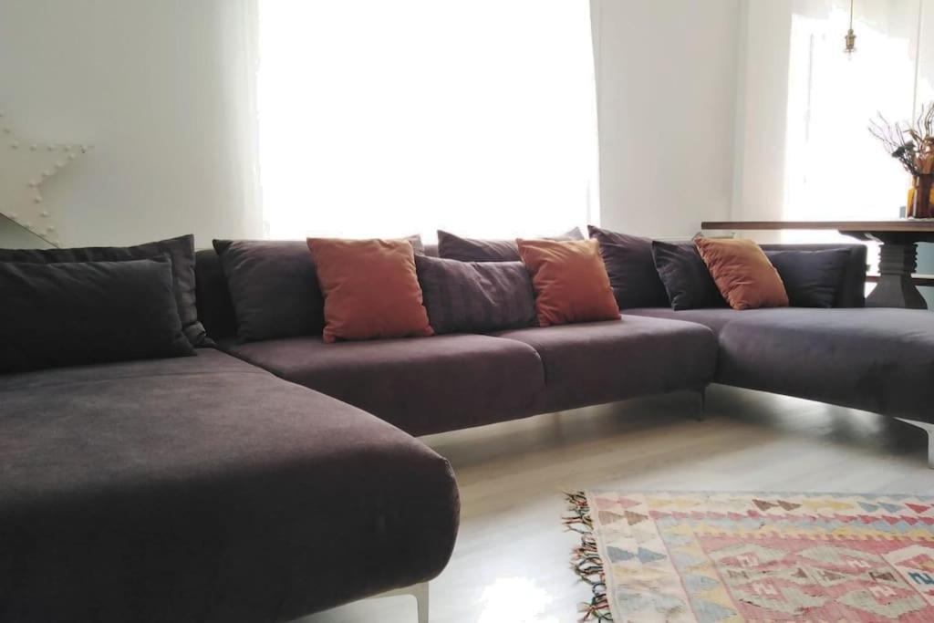 Full Restored and Renewed Fresh Flat - Housity