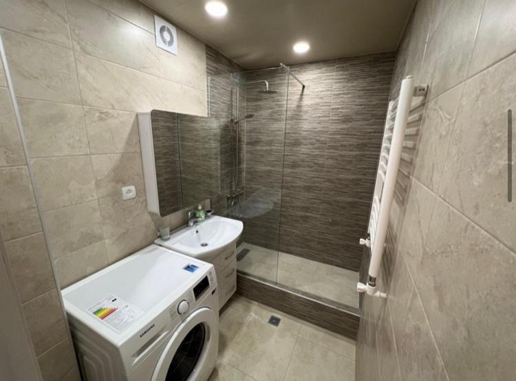 Suitetrails - Modern Apartment
