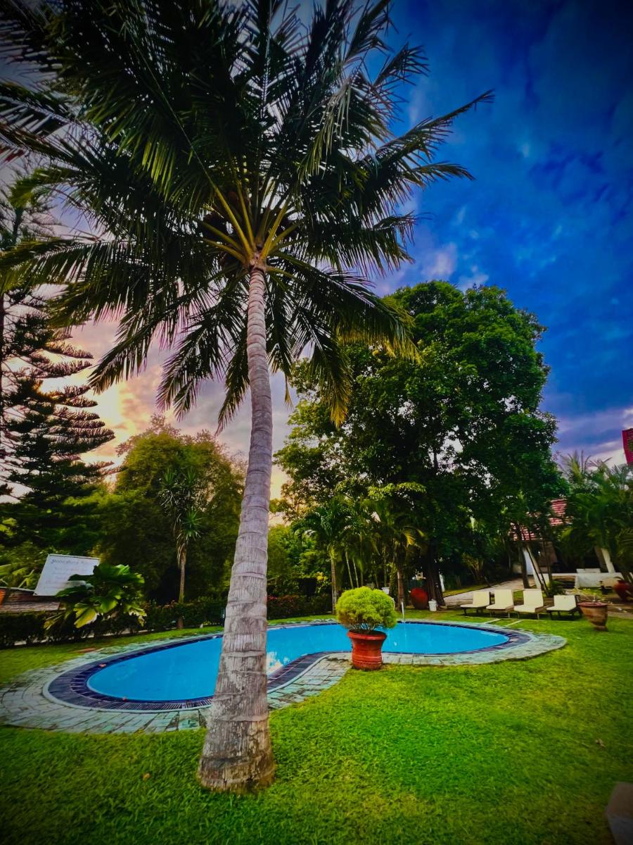 Moonstone Villas - Housity