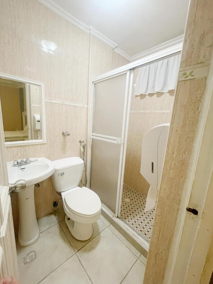 Hotel Pensión Anduriña - Housity