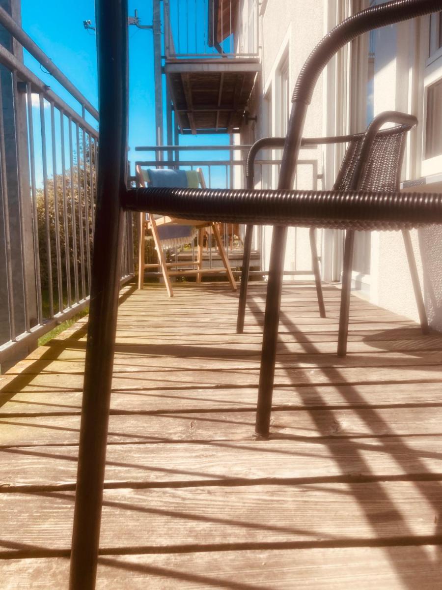 Cozy 2-Bedroom Apartment & Balcony - Housity