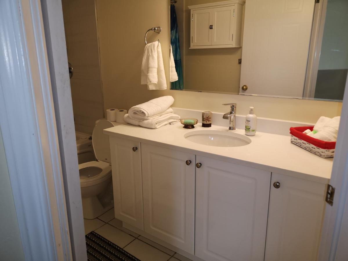 3-bedroom full house close to the U of Guelph - Housity