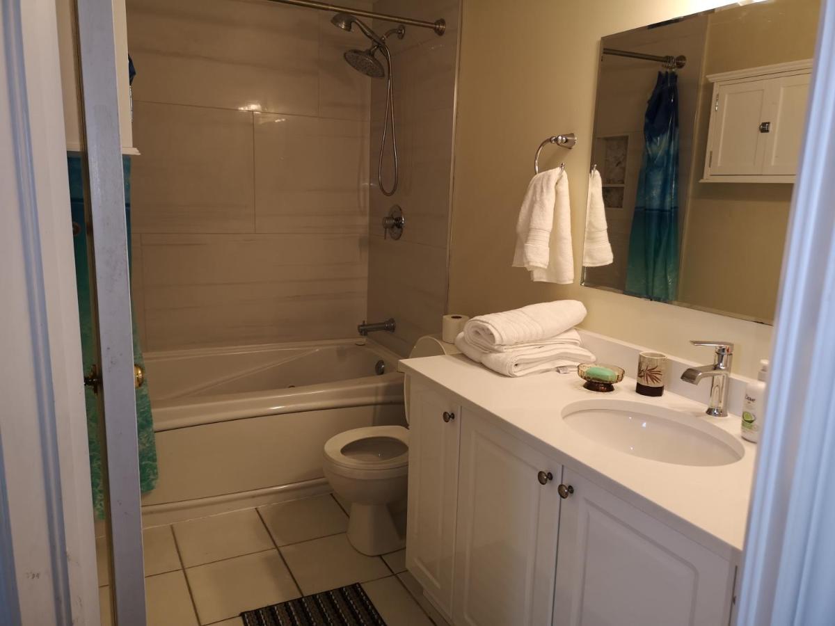 3-bedroom full house close to the U of Guelph - Housity