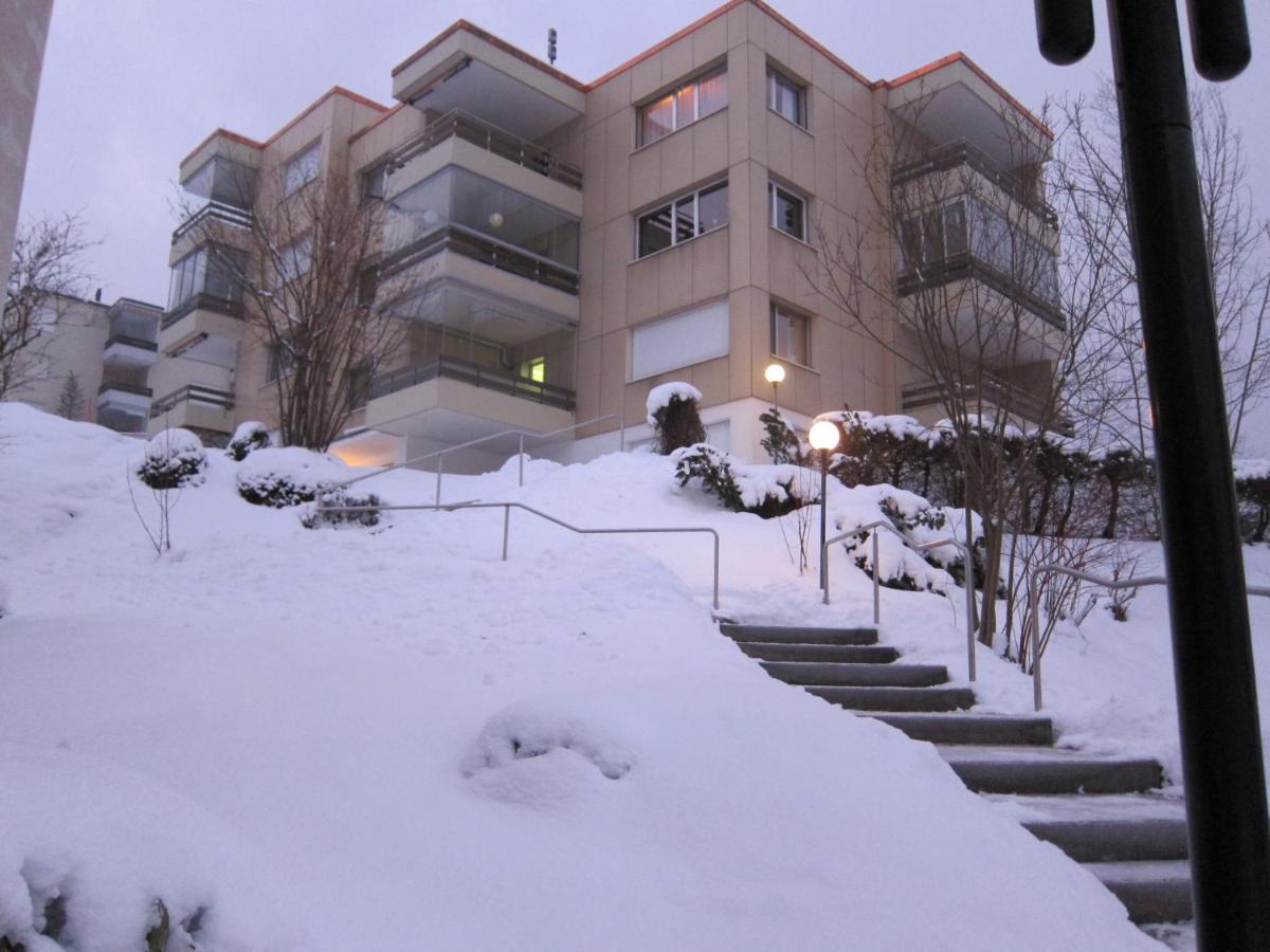2.5-Zimmer-Wohnung Balkon freie See- und Bergsicht, Garage PPe - Housity