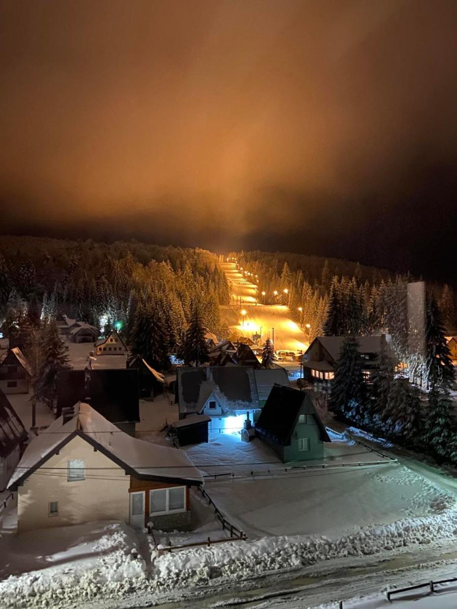 Apartman 8 Ponijeri - Housity