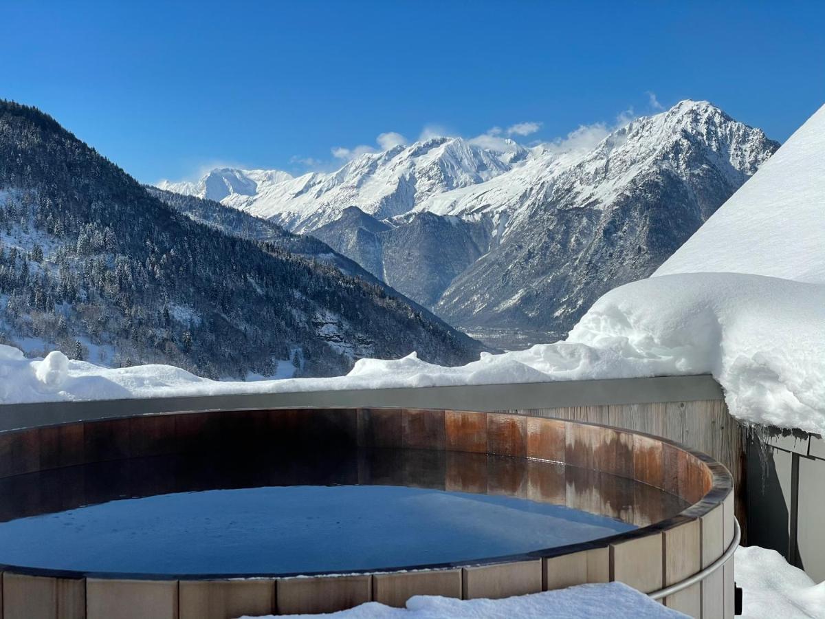 Vue générale sur la montagne ou vue sur la montagne depuis l'hôtel