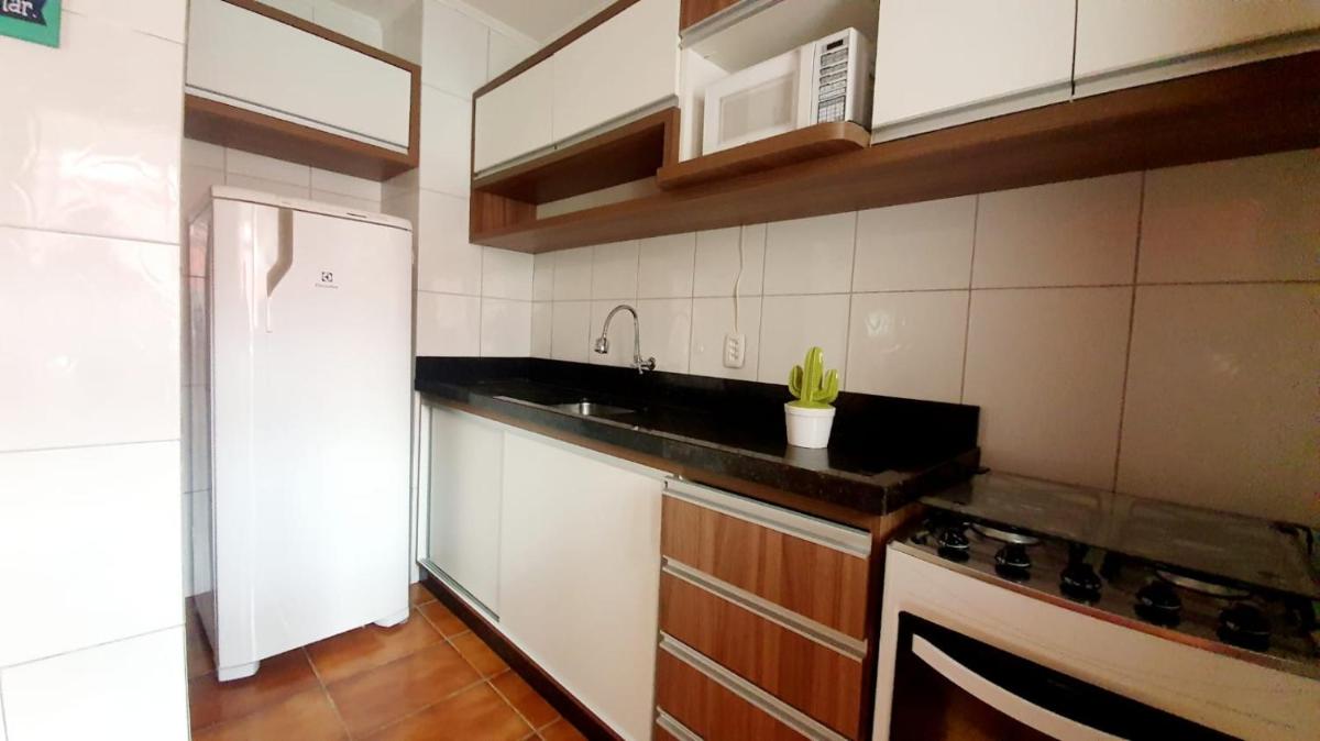 Alugo Apartamento 2Quartos centrinho de Capão da Canoa a 50m do mar - Housity