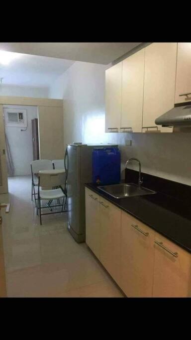 Eagle's Nest - Furnished 1BR Condo w/ WIFI - Hizvo