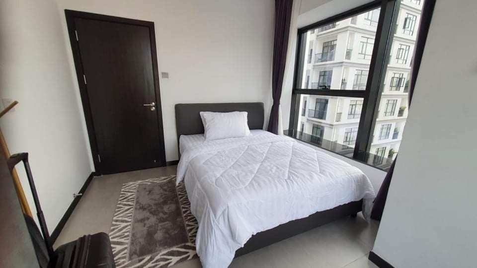Beautiful &amp; Cozy 1-Bedroom Unit in City Center 12-10 - Housity