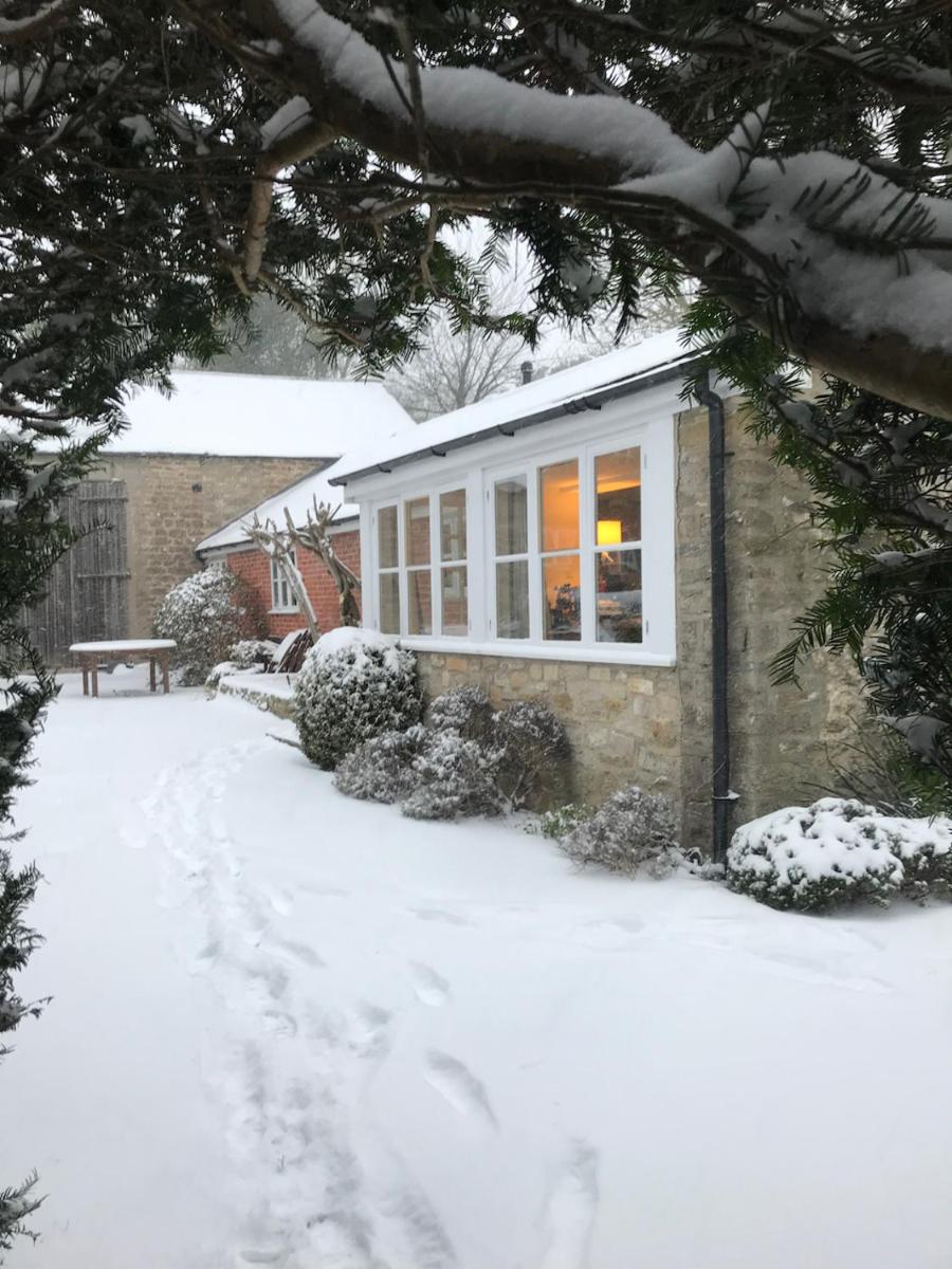 Norburton Hall Cottages - Housity