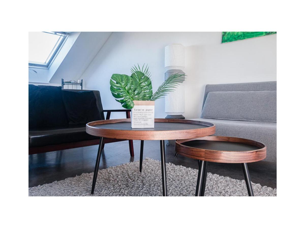 Suitetrails - Central Perk Apartments-Antwerp