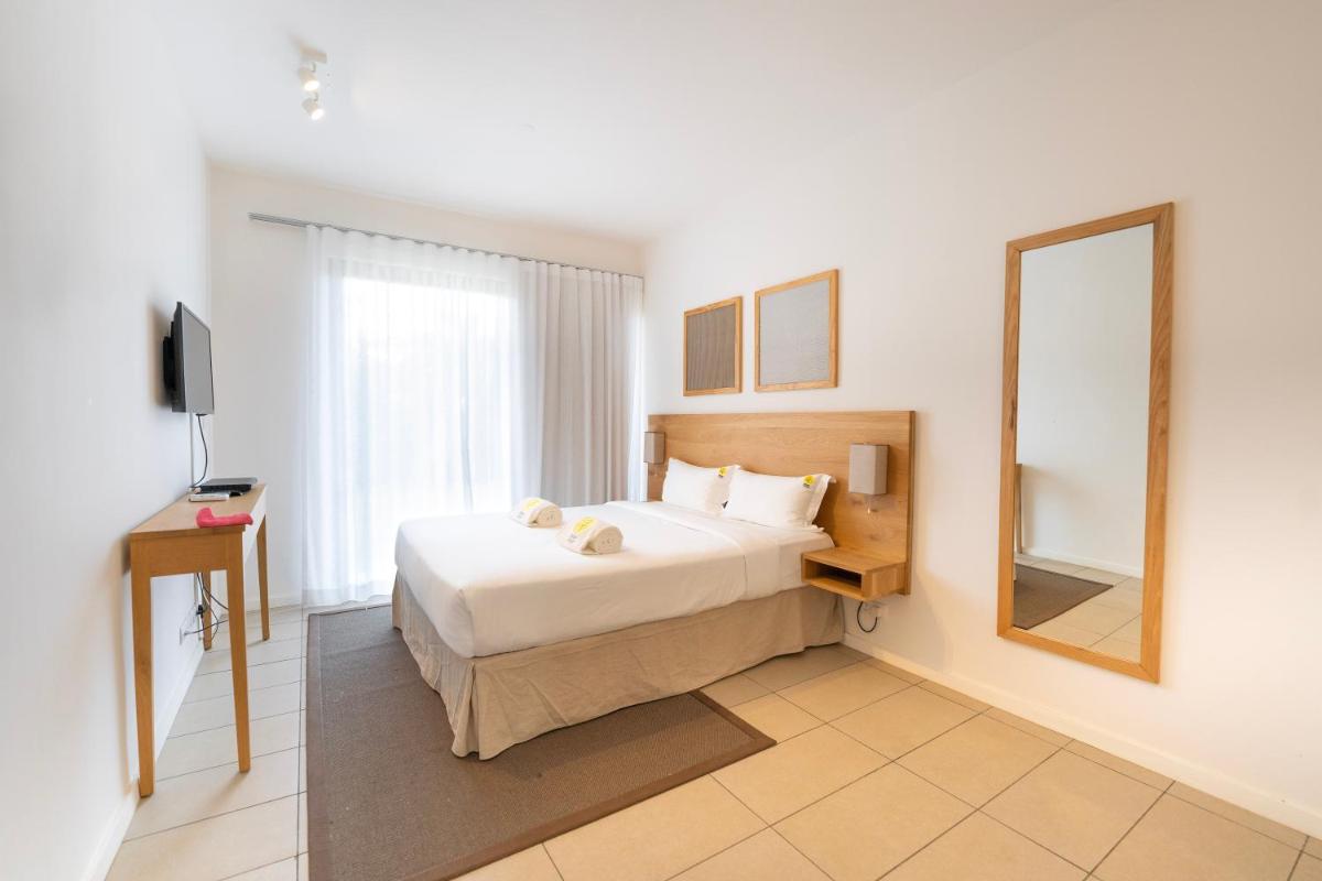 Azuri Beach suites by Fabular villas & Hotels - Housity