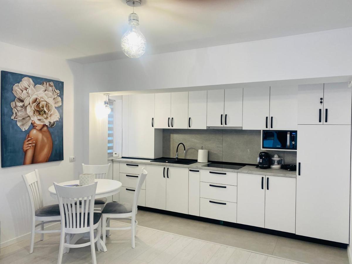 Luxury Prince - Housity