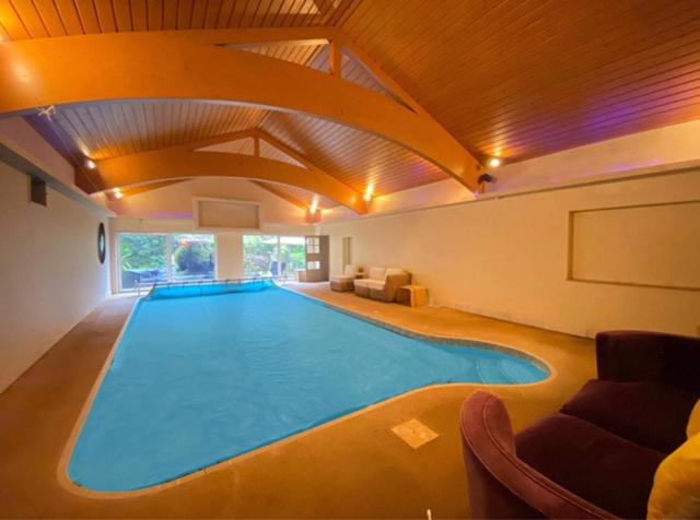 Coach house - Housity