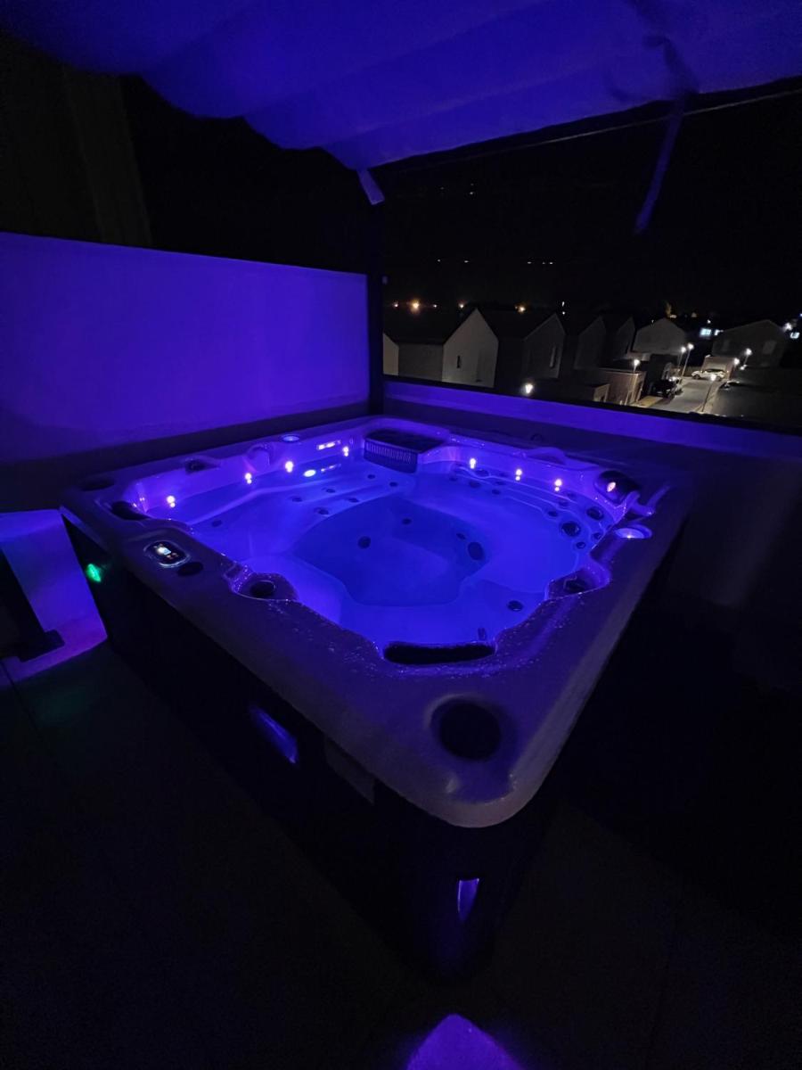Disney/Paris -Jacuzzi -3 Bedroom - Housity