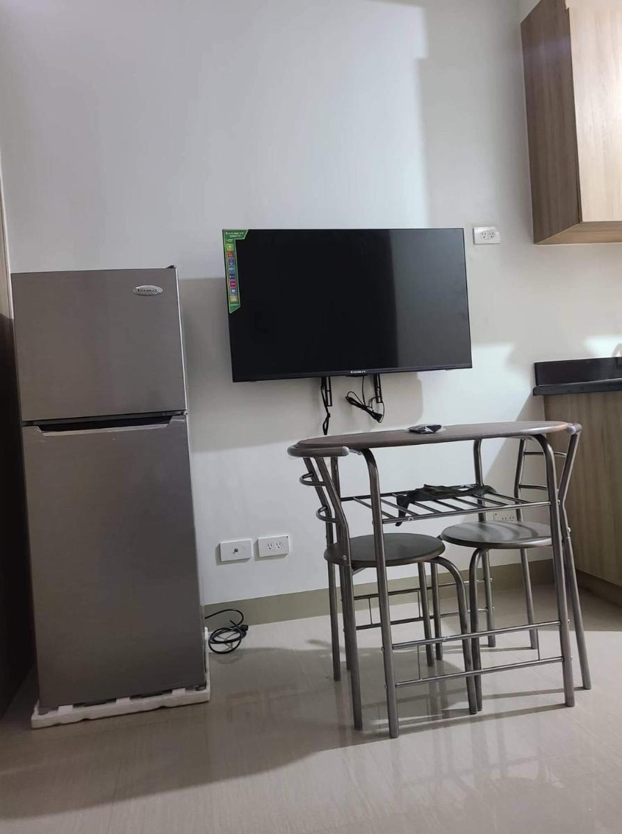 SHORE 2 Residences at MOA Complex - Housity