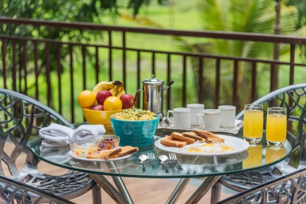 CosmicStays Casa Ivory - A Luxury Villa With Pvt Pool nr Pune - Housity