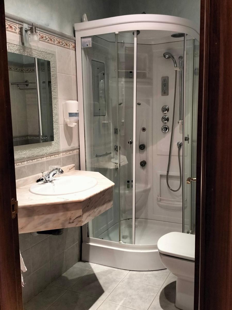 Hotel Rural Venta Del Alon - Housity