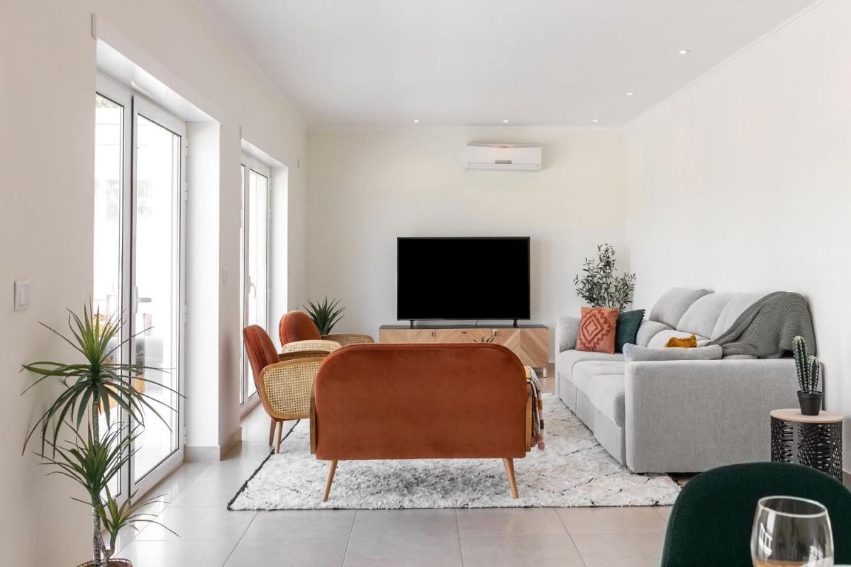Casa Amarela - Countryside Villa by LovelyStay - Housity