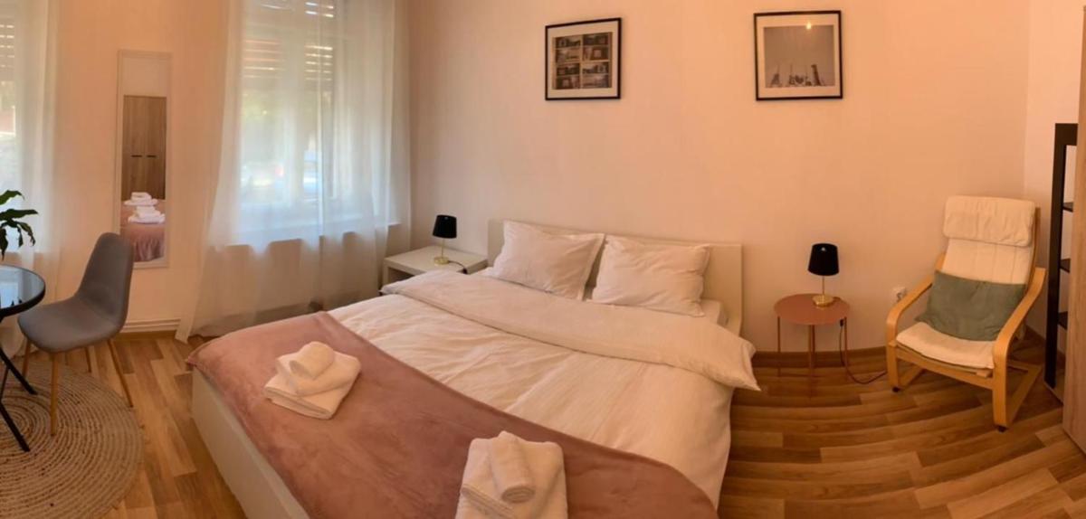Apartament Plopilor Studios - Housity