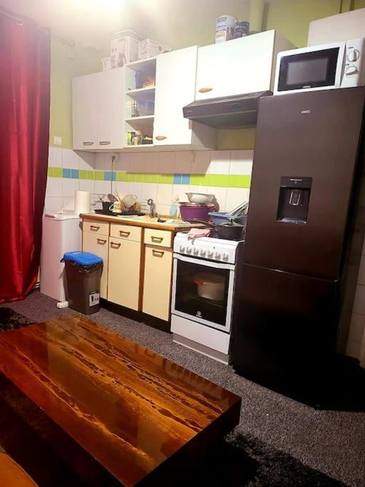 Pantin : appartement soy ,Salon-cuisine, Chambre - Housity