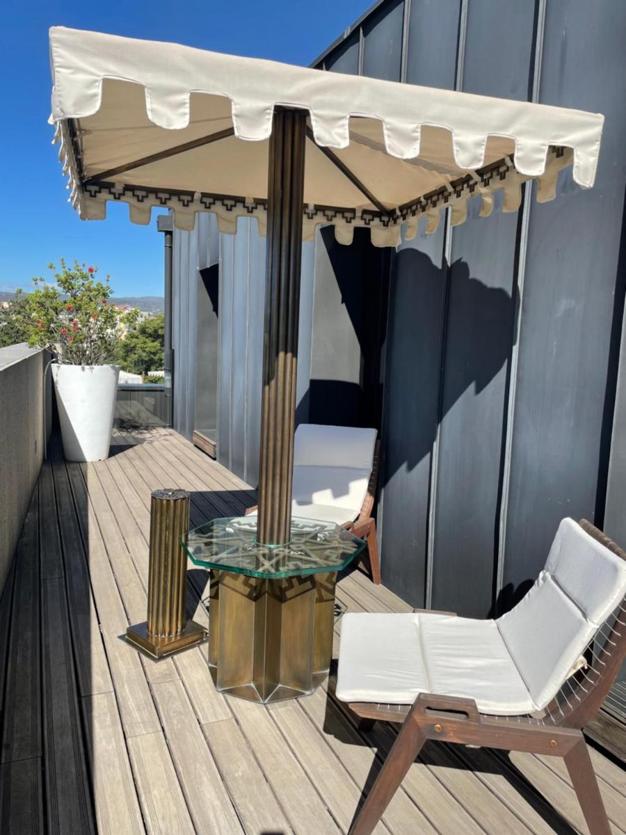 Uma varanda ou terraço em Castelo Hotel