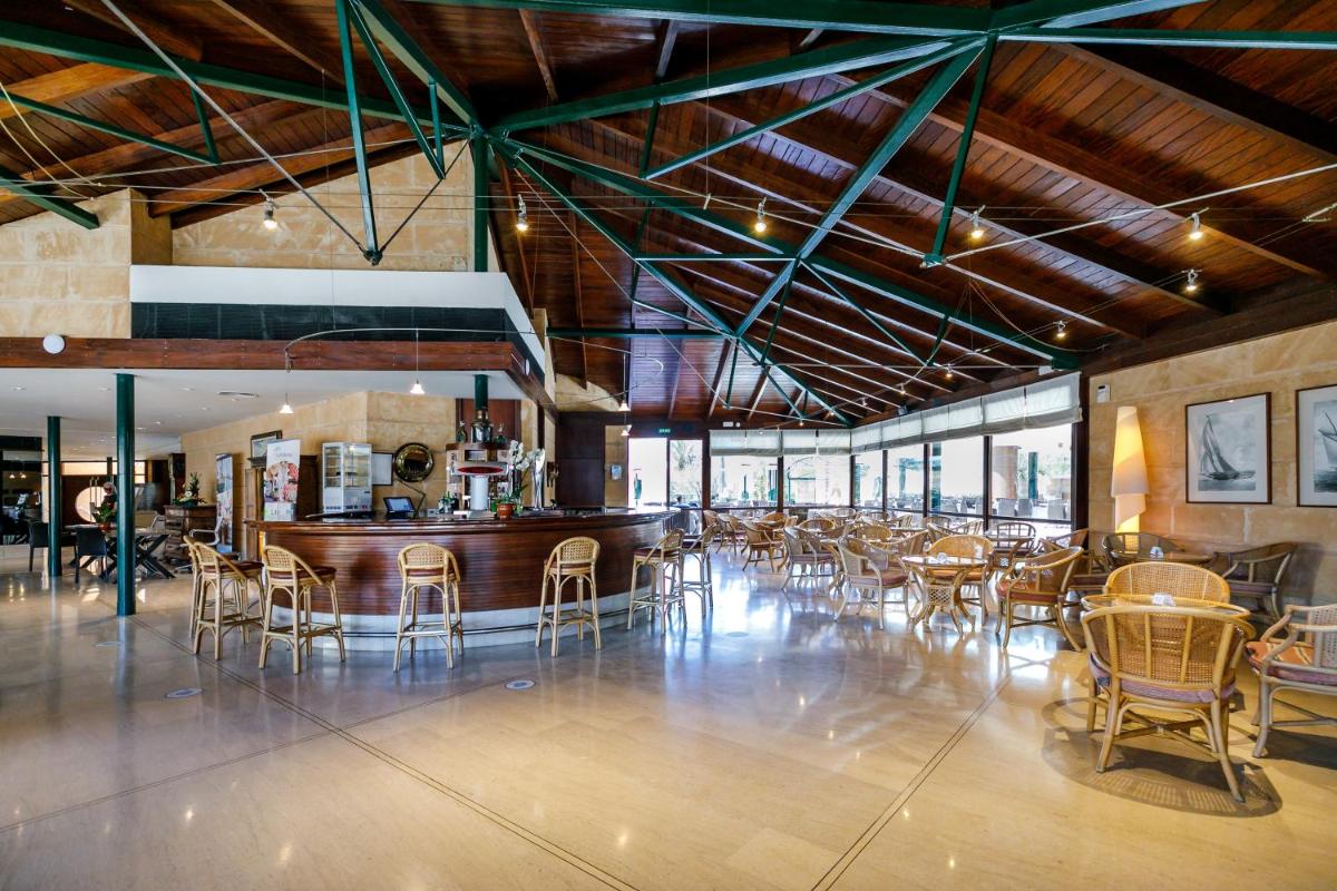 Zona de estar de PortBlue Club Pollentia Resort & Spa