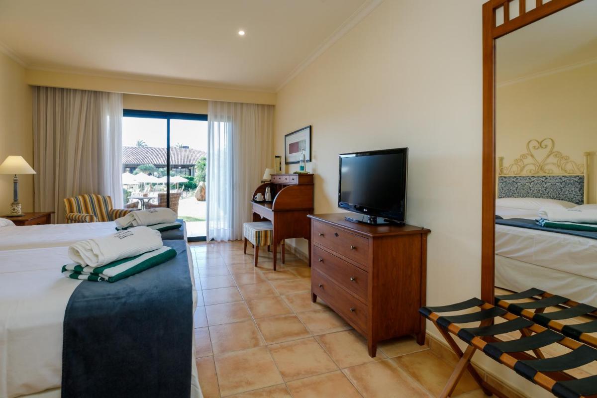 Cama o camas de una habitación en La Quinta Menorca by PortBlue Boutique - Adults Only