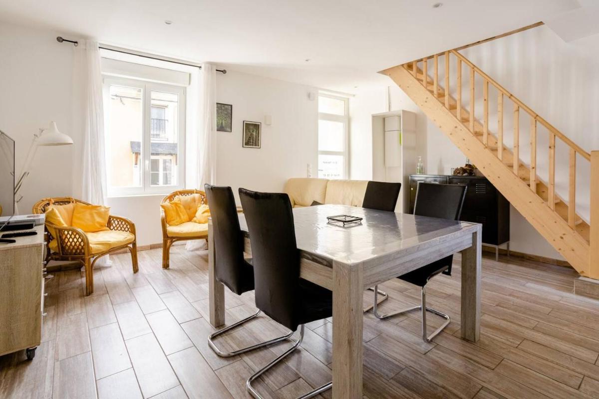 Maison accueillante a Noyen sur Sarthe avec terrasse - Housity