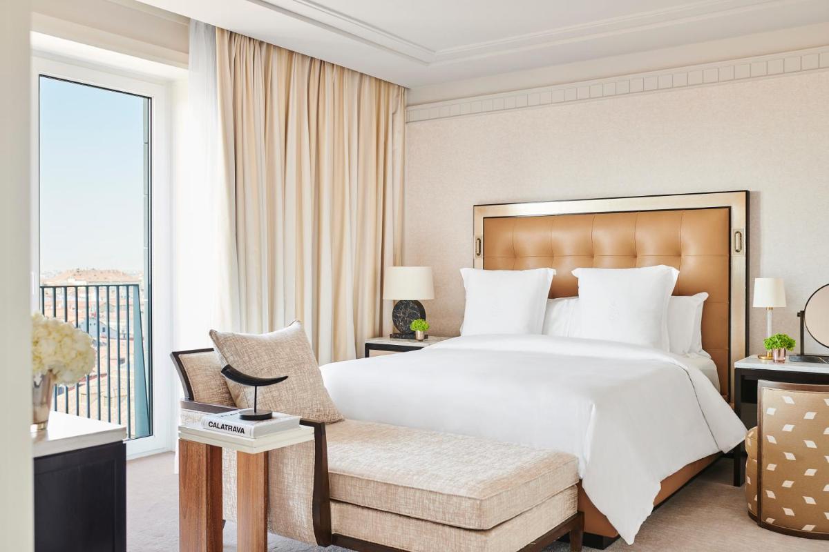 Cama o camas de una habitación en Four Seasons Hotel Madrid