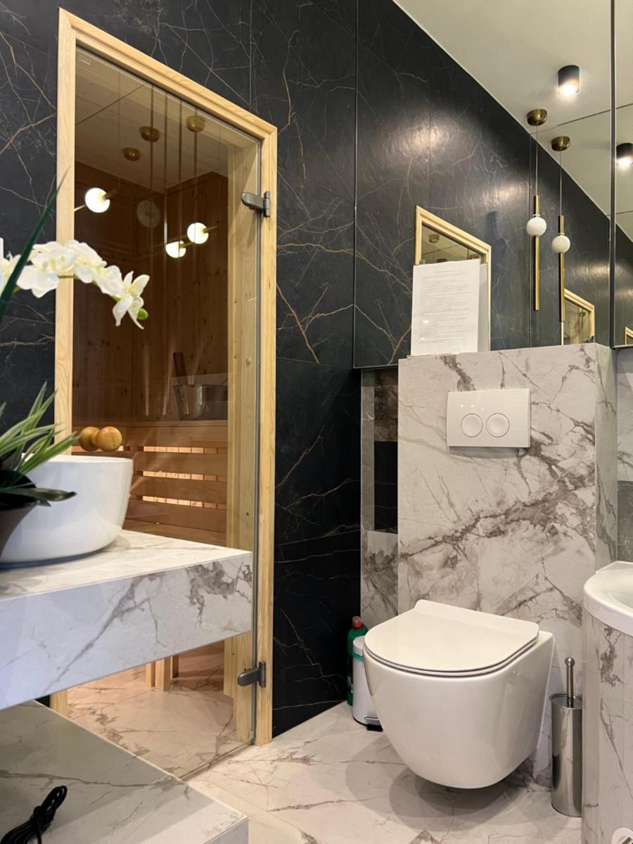 Family & Business Sauna Apartments No 11 Leśny nad Zalewem Cedzyna Unikat - 3 Bedroom with Private Sauna, Bath with Hydromassage, Terrace, Garage, Catering Options - Hizvo