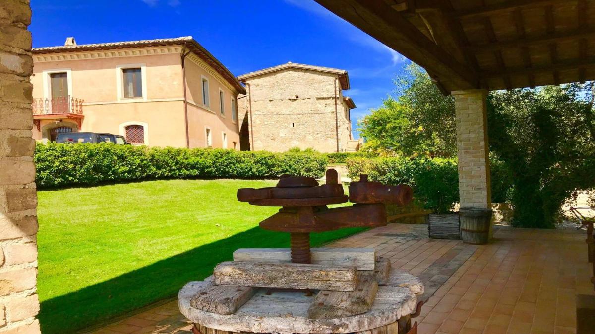 02 Pool Villa - Spoleto Tranquilla - A sanctuary of dreams and peace 02 - Housity