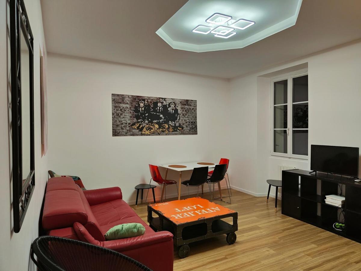 Les Lofts De Provins: Apt 5 - Housity