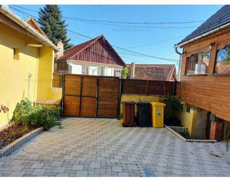 Haus Ingrid Cisnadioara - Housity