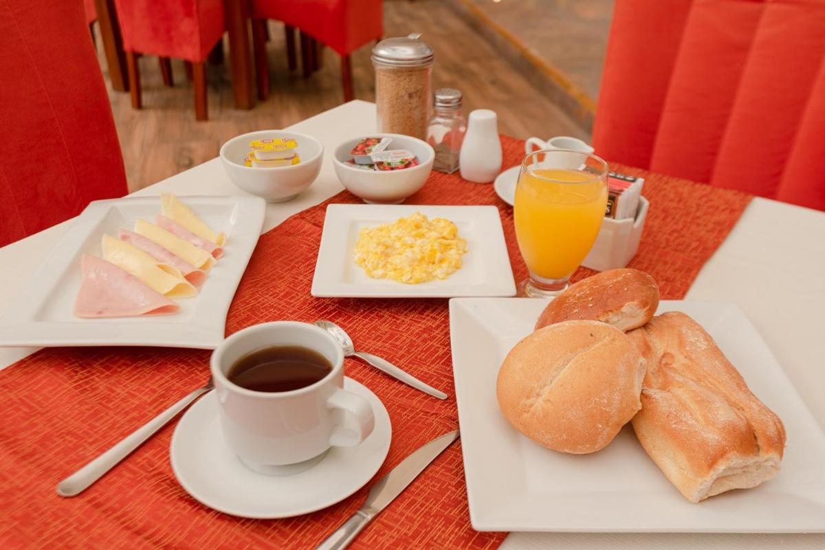 Montreal Miraflores Hotel - Housity