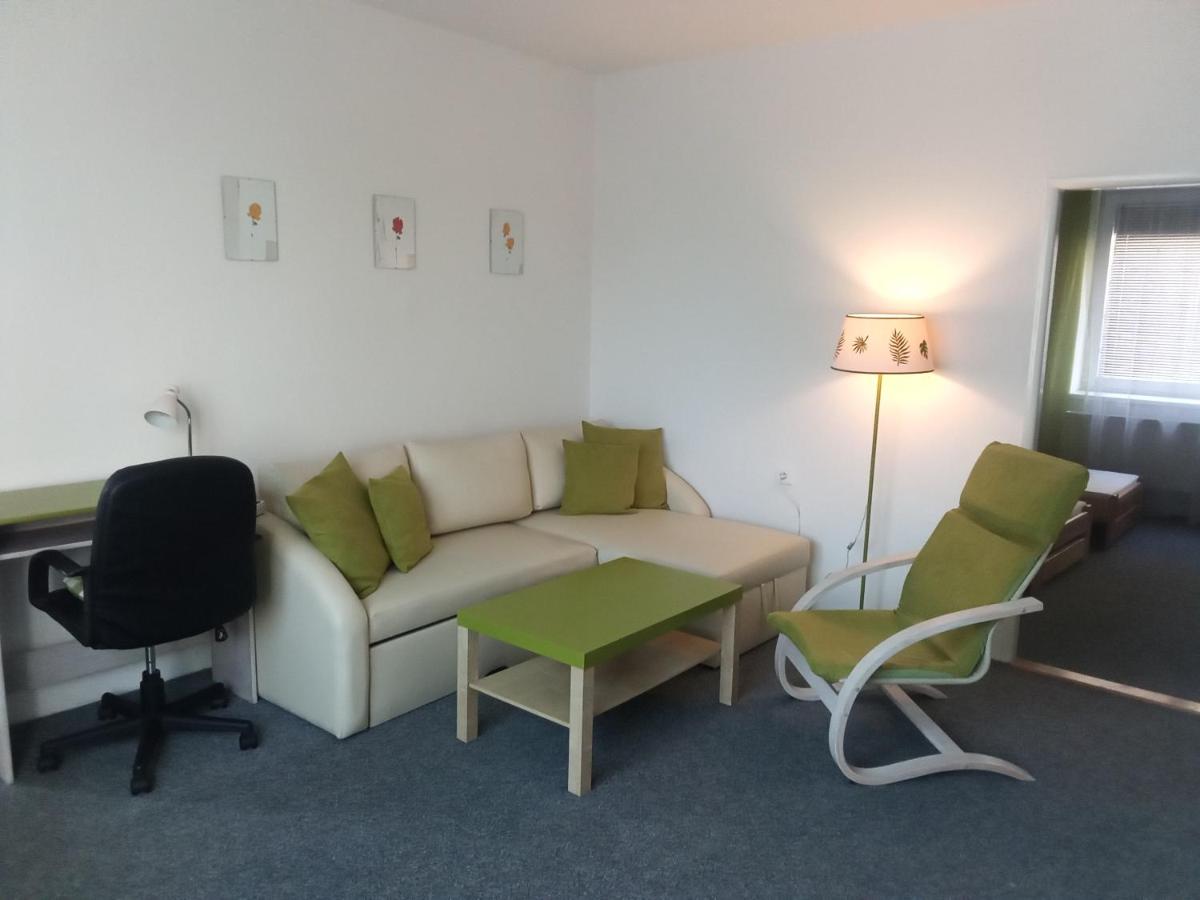 Byt v přízemí RD Hodonín - Housity