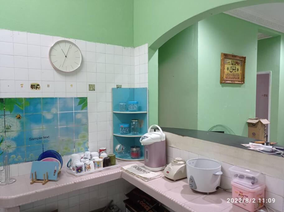 3 Bedrooms apartment with free parking - Housity
