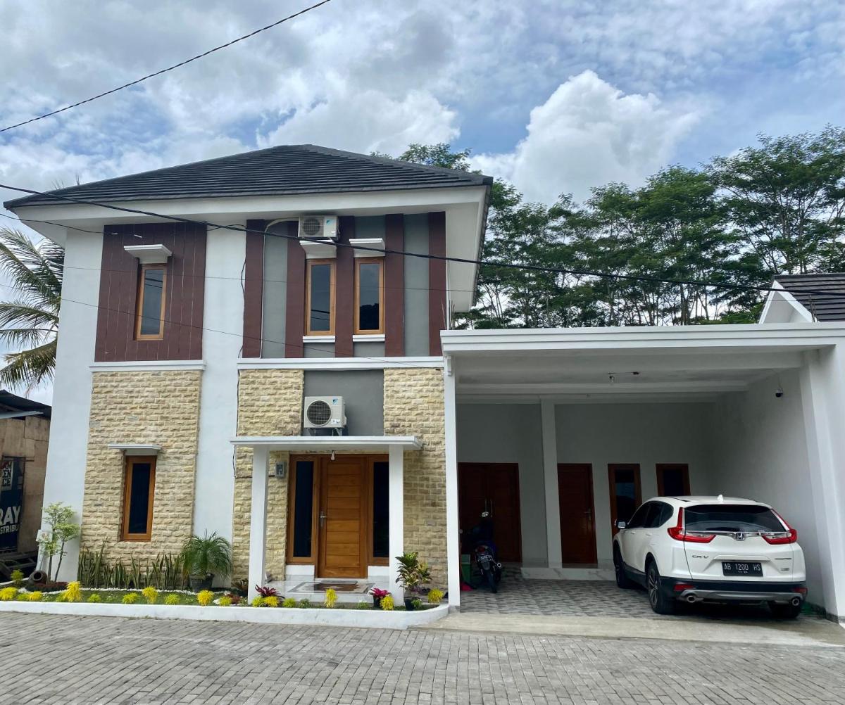 AW Lor House - Yogyakarta - Housity