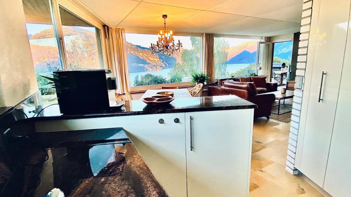 Lakeview Little House - Housity