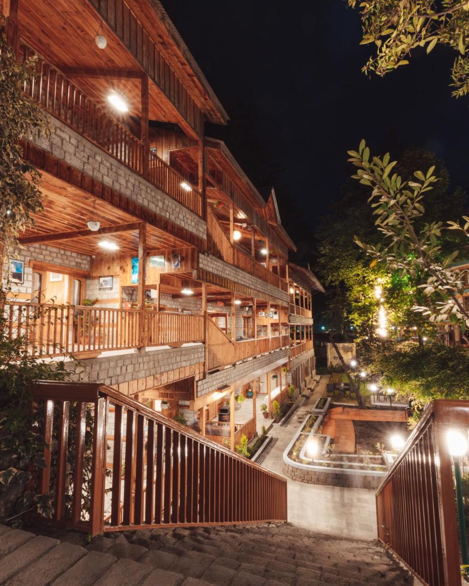 Hotel Negi's Mayflower A heritage Since 1965 - Housity