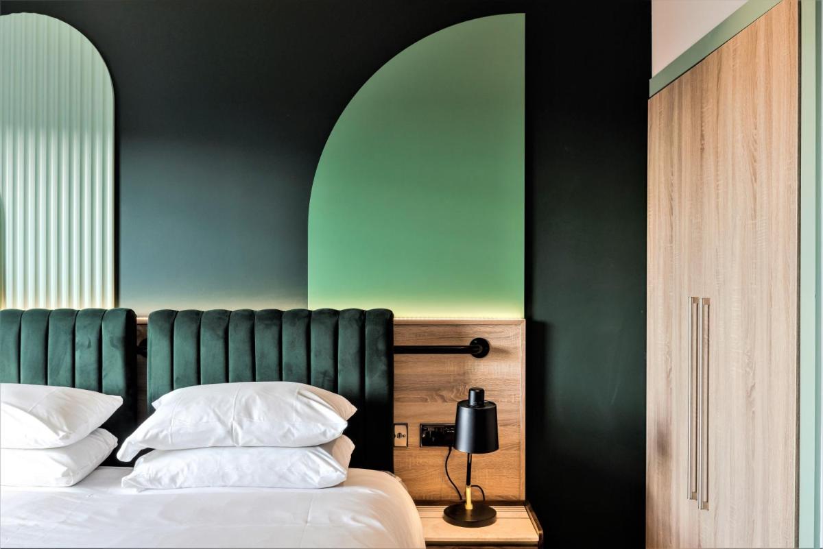 Your Apartment I Milton Keynes - Housity