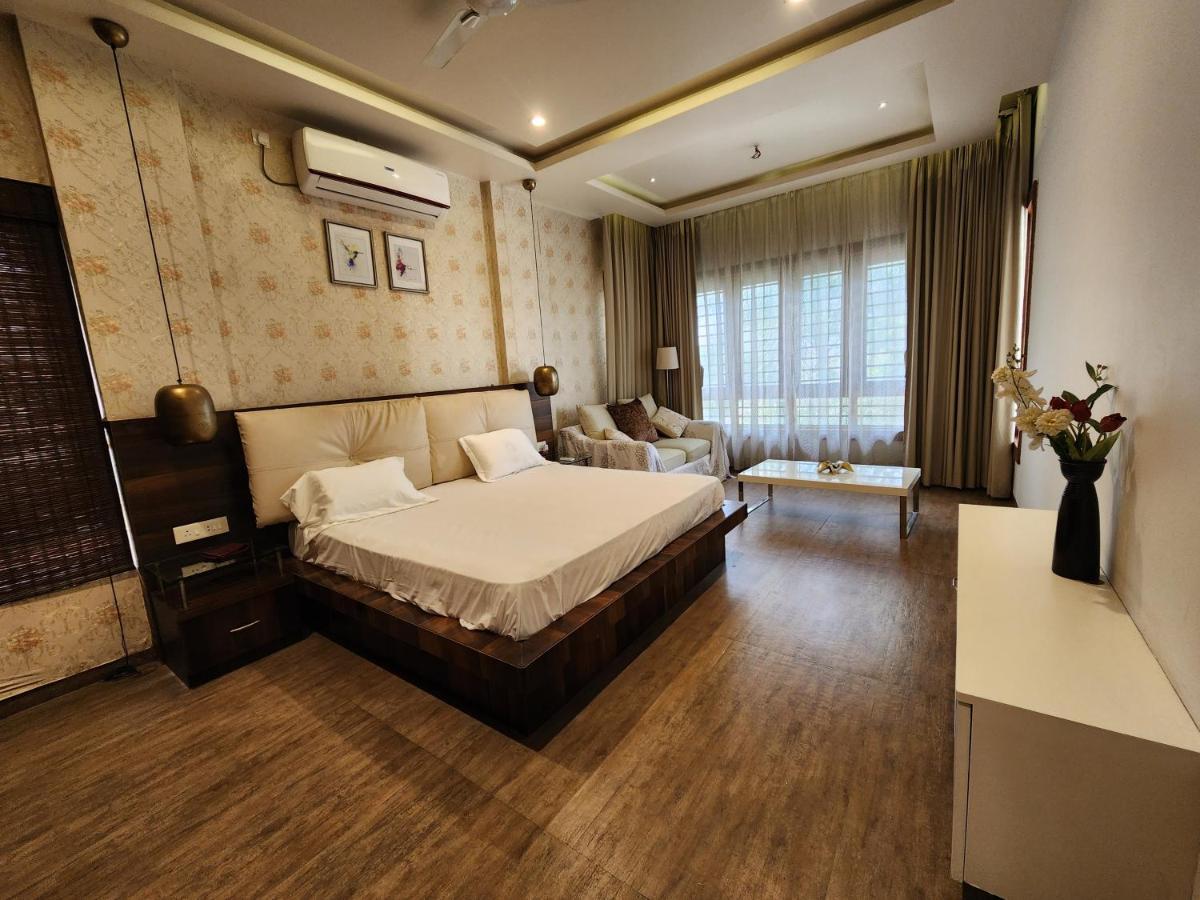 House 40 - Strictly Parties and Noise not allowed, read house manual before booking - Housity