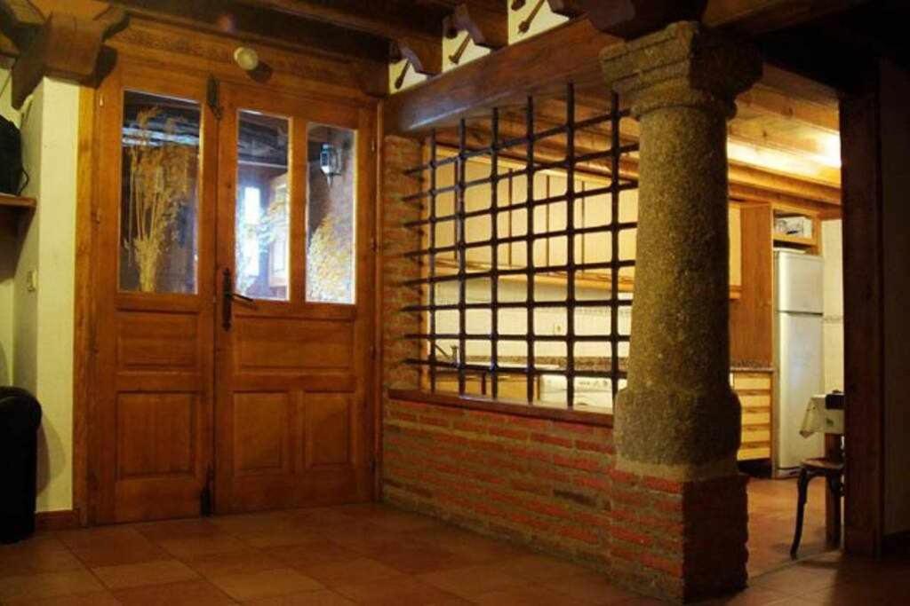 Casa El Nogal es ideal para familias y grupos de amigos - Housity